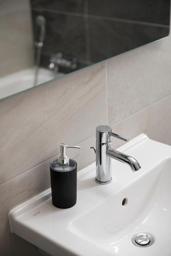 Saint Julian's Spacious, Modern & Cosy 2 Bedroom 2 Bathroom Apartment - St. Julians מראה חיצוני תמונה