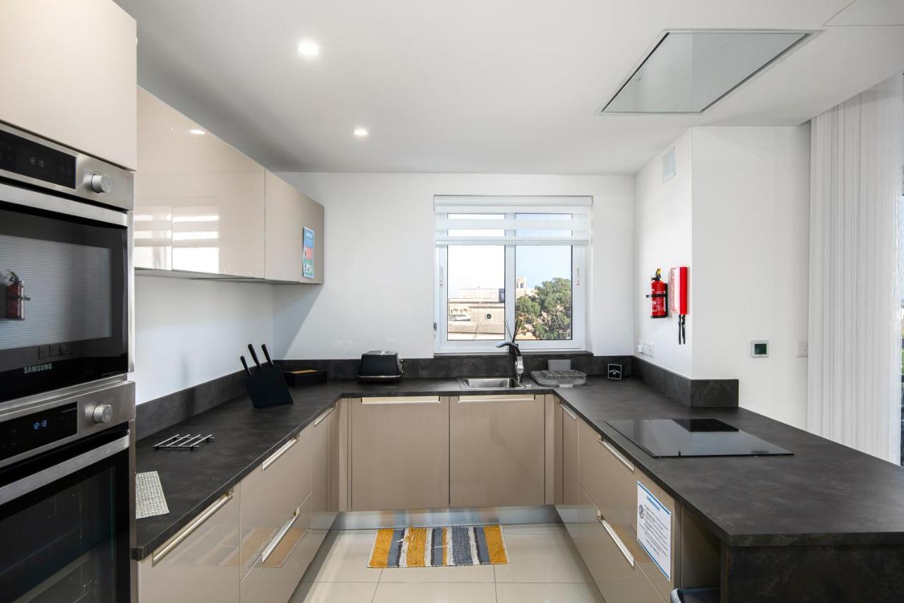 Saint Julian's Spacious, Modern & Cosy 2 Bedroom 2 Bathroom Apartment - St. Julians מראה חיצוני תמונה