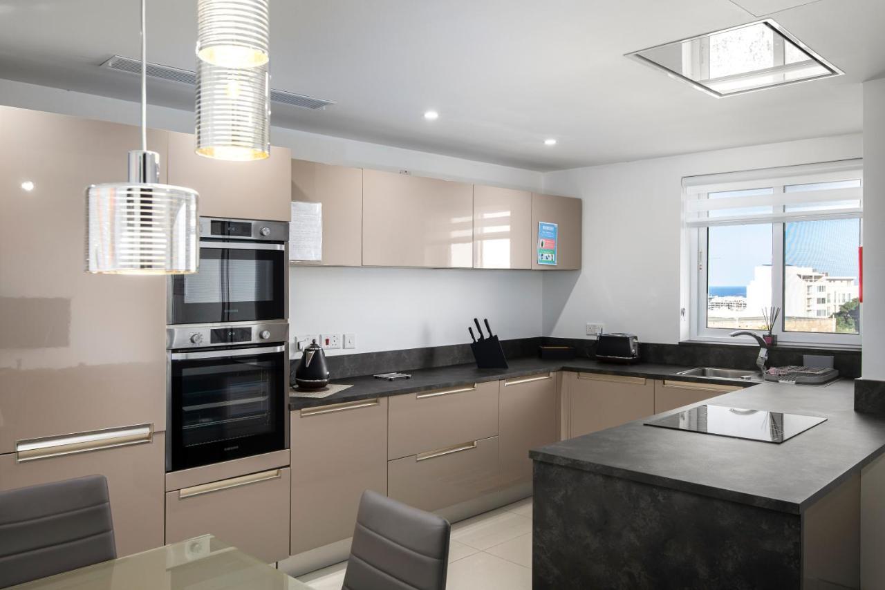 Saint Julian's Spacious, Modern & Cosy 2 Bedroom 2 Bathroom Apartment - St. Julians מראה חיצוני תמונה